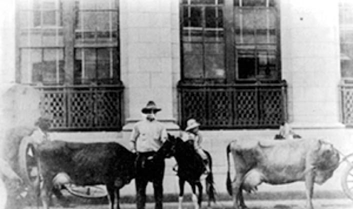 This Border Brick style building was built in 1850 for Jose San Roman, a prominent Brownsville businessman and merchant.